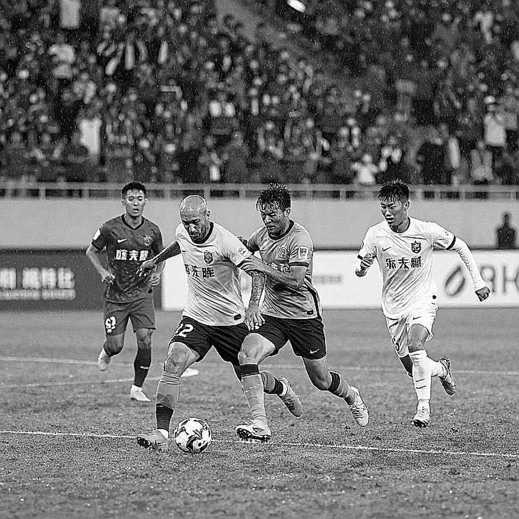 Vòng 7 V.League 1 2033: ba bảng dữ liệu trống ở Hòa Xuân và điều mà một lỗi hệ thống để lộ ra