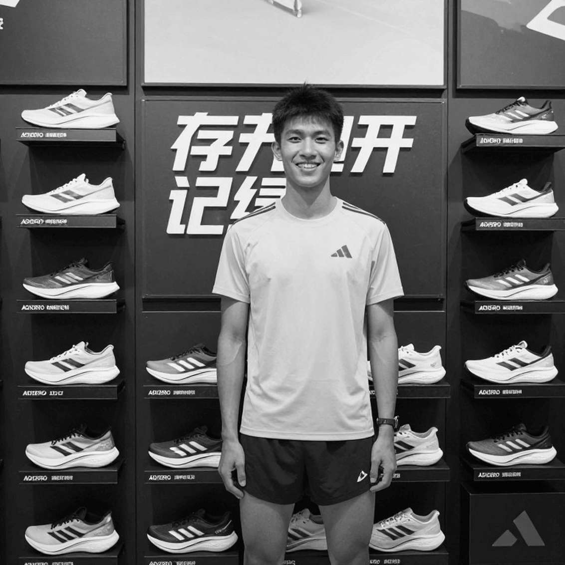 21% lực lượng, 100% bục podium: Ba người phụ nữ và cột mốc chưa kiểm chứng của ultra chạy bộ Anh