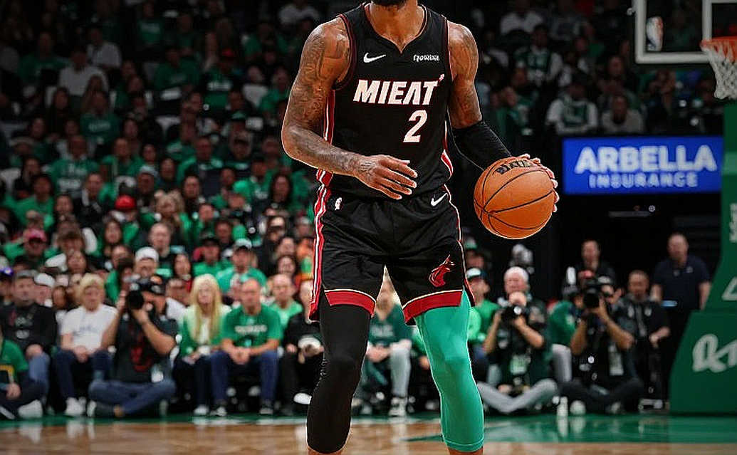 Mike James và thương vụ suýt thành ở Barcelona: Điều gì thật sự diễn ra trong thị trường chuyển nhượng EuroLeague