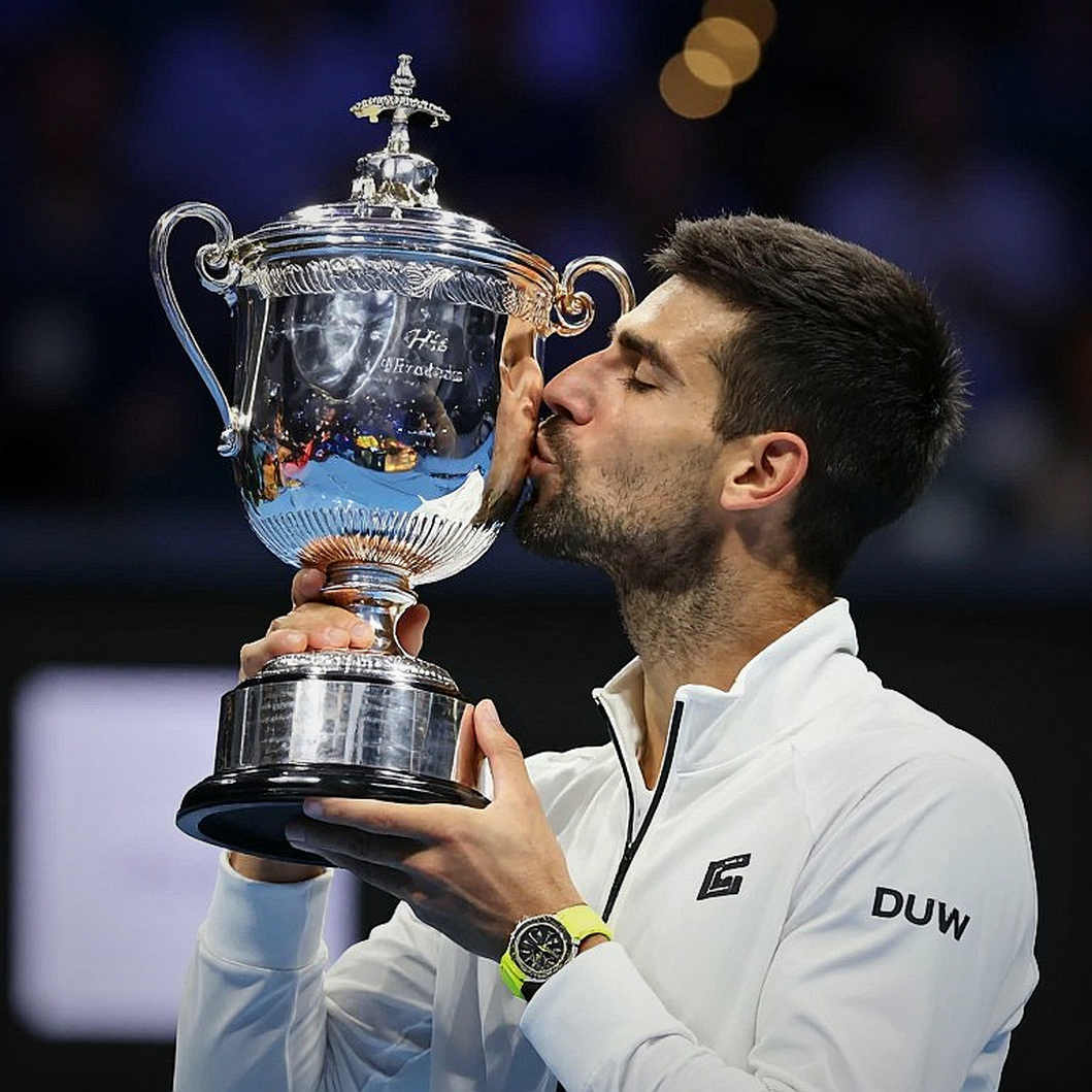 Vai, lưng và cú giao bóng: Djokovic trở lại Bắc Kinh với bài kiểm tra nằm ở phần thân trên