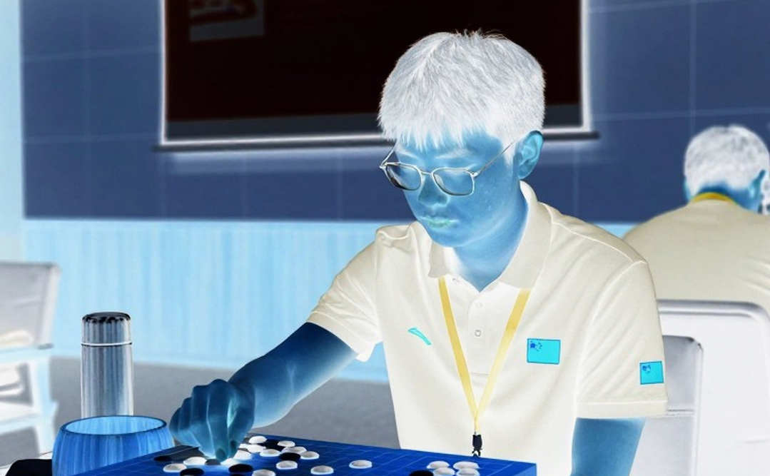 ChessBase Magazine số 225: tiêu đề hứa một ván Sicilian, nhưng dữ liệu kể câu chuyện khác