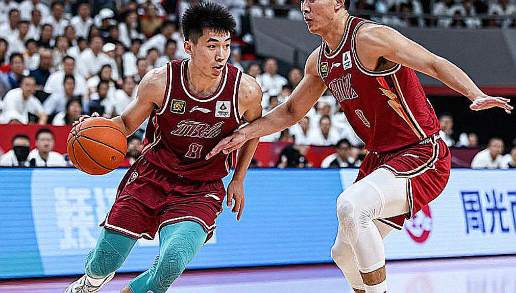 Mirotic đến Valencia: Bản hợp đồng bom tấn và câu hỏi chưa ai dám hỏi