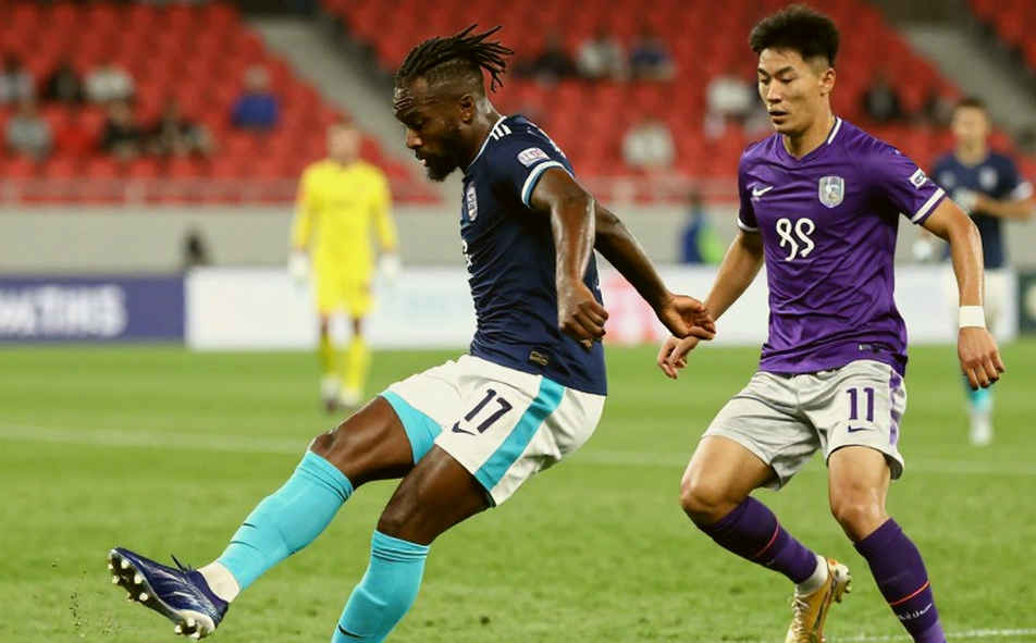 Lisandro Martinez và cuộc binh biến ở Old Trafford: Khi phòng thay đồ Manchester United quay lưng với ban lãnh đạo