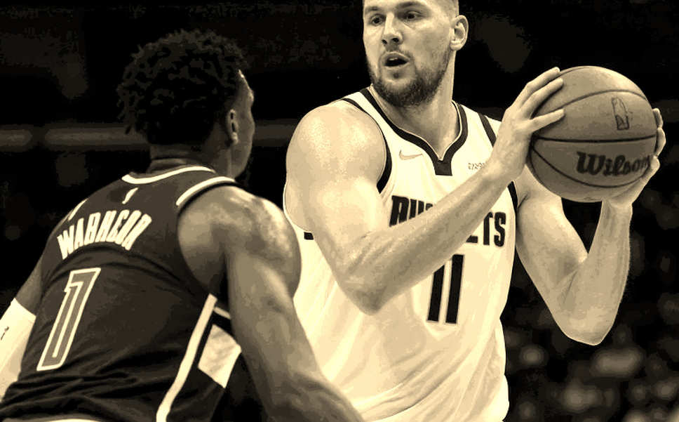 Anadolu Efes, Mike James và lời tiên đoán trượt playoff của Chima Moneke