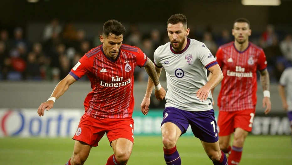 Kane, cú double touch và khe hở của Luật 14: Điều bị bỏ qua sau quả phạt đền bị hủy
