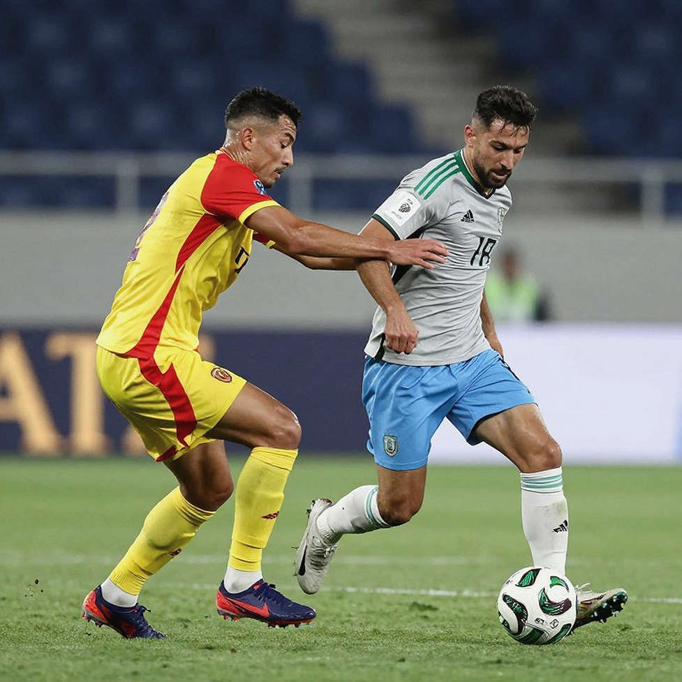 Clásico Nacional: 16 điểm, một trận chưa đấu và bài kiểm tra đầu tiên của Edwin Cerrillo